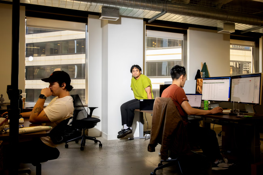 Làn sóng lập startup ở tuổi 20: ‘Với AI, bạn đã có tấm bằng tiến sĩ’
