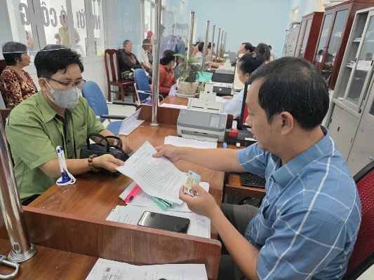 Cà Mau: Chi hơn 17 tỉ đồng hỗ trợ cán bộ, công chức