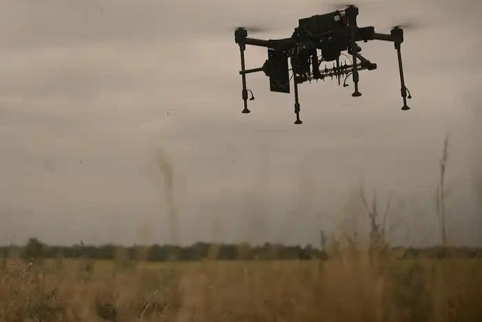 Bức tường drone có Ukraine hậu thuẫn và cuốn sách ‘Nếu Nga thắng’ gây chấn động