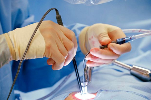 Điều trị bệnh trĩ bằng RFA 'giống như mới quen một cô gái đẹp'