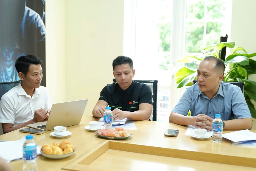 Cha mẹ thiếu ghi nhận nỗ lực, con dễ bị tội phạm mạng thao túng
