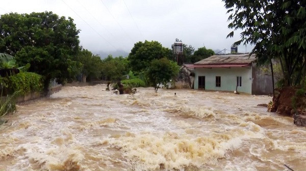 Thời tiết hôm nay 10.10: Ngập lụt diện rộng, nhiều nơi báo động lũ