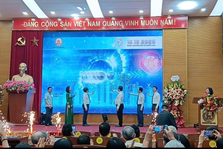 Ra mắt 'Trợ lý ảo AI' phường Ô Chợ Dừa: Bước đột phá trong cải cách hành chính