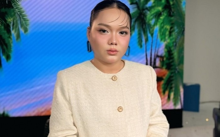 TikToker Phạm Thoại rao bán xưởng livestream 1.000 m²