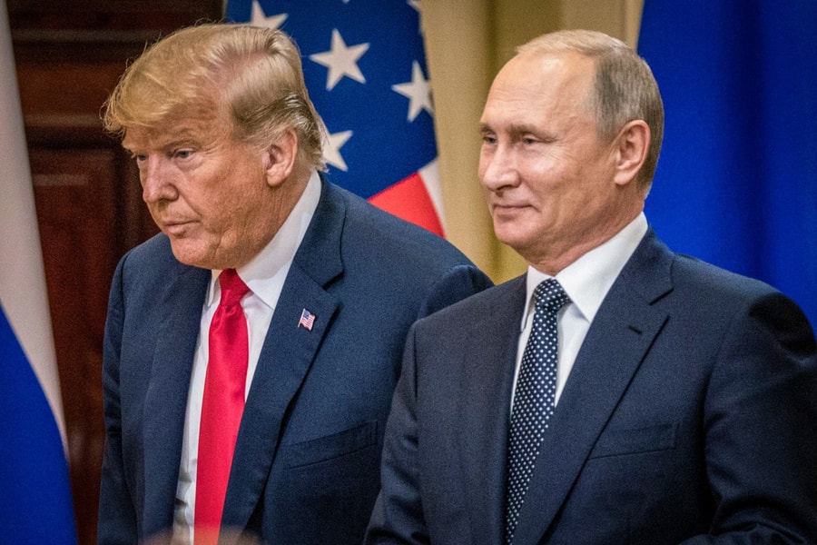 Vì sao tổng thống Donald Trump hoãn cuộc gặp với ông Putin?