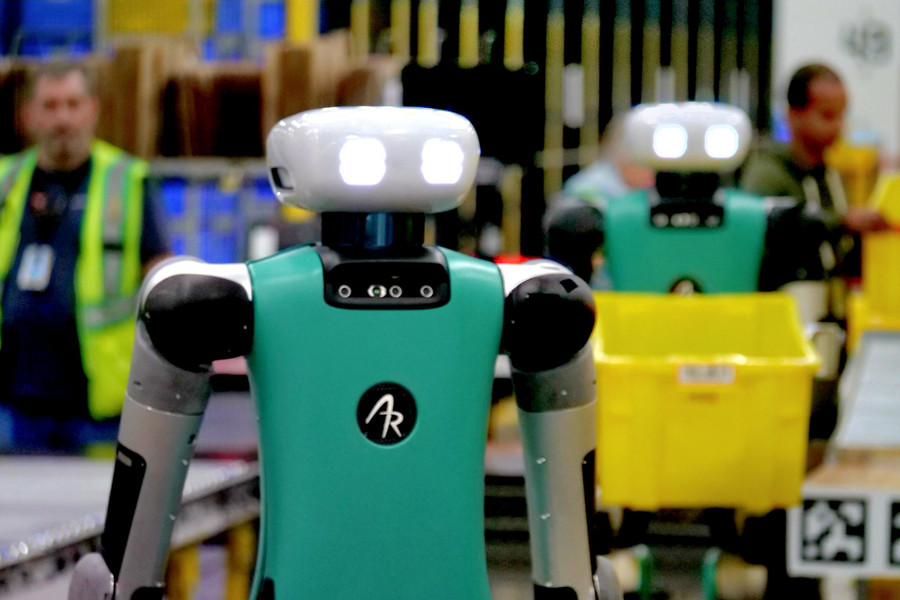 Nỗi lo khi robot của Amazon đẩy người lao động ra đường