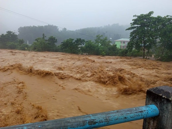 Thời tiết hôm nay 16.11: Miền Trung mưa tầm tã, đề phòng lũ quét và sạt lở