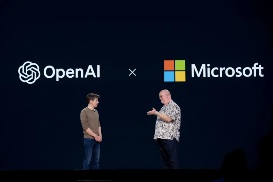 Microsoft sẽ có 27% cổ phần và được tiếp cận siêu AI của OpenAI đến năm 2032