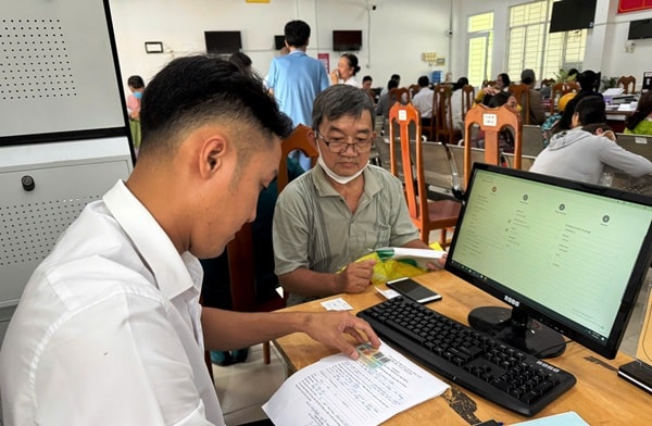 An Giang: AI hỗ trợ thủ tục hành chính hiệu quả tương đương 70 cán bộ xã