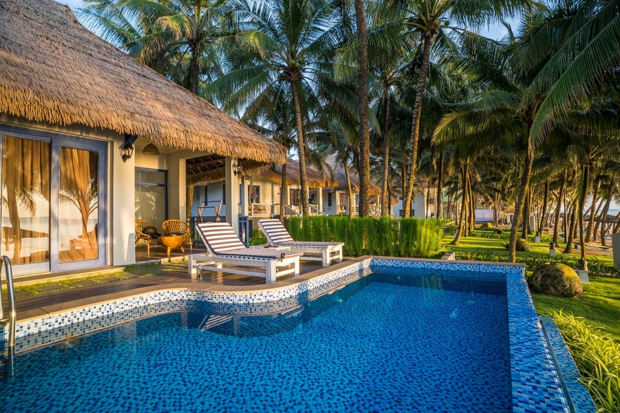 Vinh danh L’Azure tại World Luxury Hotel Awards 2025
