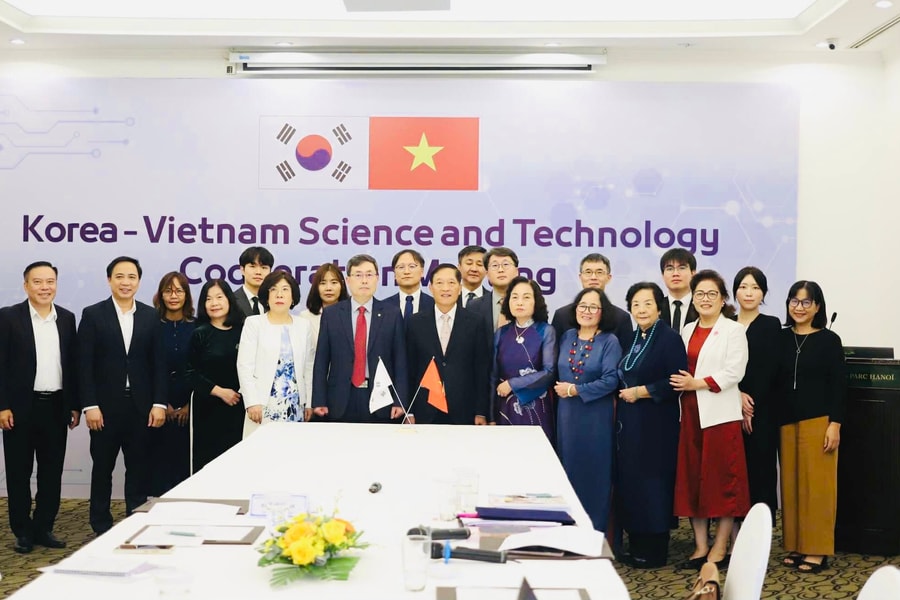 VASTI bàn cơ hội hợp tác với Viện Công nghệ Công nghiệp Hàn Quốc