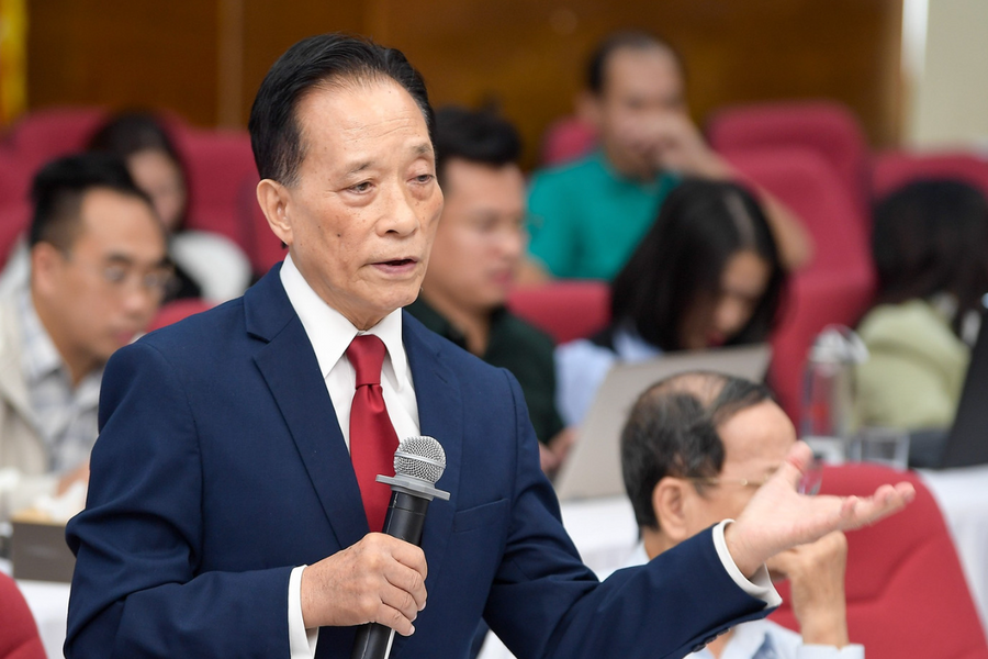 Số vàng bằng 8% GDP ở trong dân : Cách nào để huy động?
