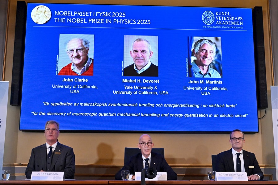 Thầy trò John Clarke - John M. Martinis và hành trình chạm tới giải Nobel Vật lý 2025