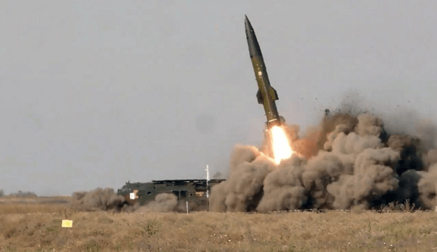 Tin vũ khí hôm nay 26.11: Ukraine gắn bom 250kg trên tên lửa đạn đạo Liên Xô