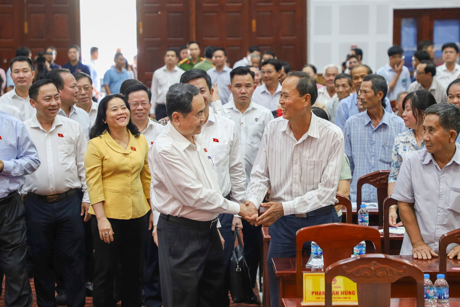 Chủ tịch Quốc hội đặt 4 câu hỏi khi tiếp xúc cử tri phường Vị Thanh TP.Cần Thơ