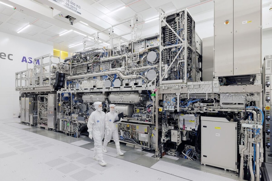 Trung Quốc đột phá về sao chép máy sản xuất chip tiên tiến nhờ kỹ sư cũ ASML