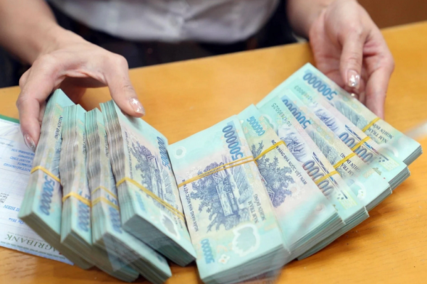 Vì sao 400.000 đồng quà Tết được ban hành gấp trước Đại hội XIV?