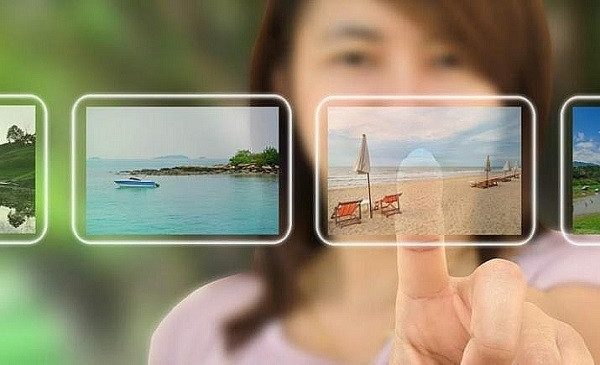 Du lịch số khiến các tour truyền thống 'đứng ngồi không yên'