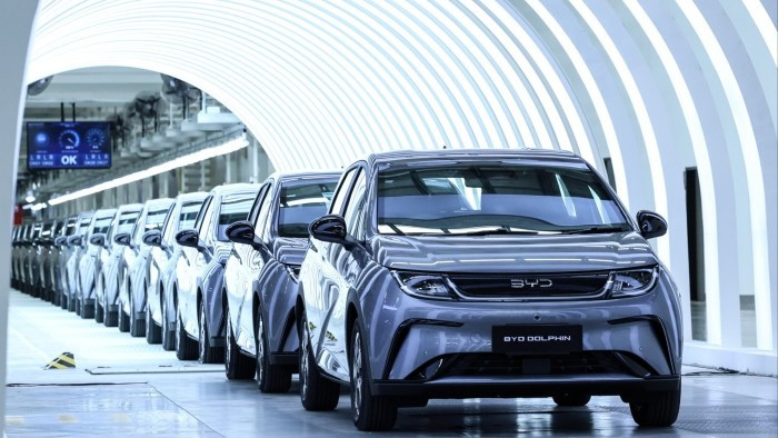Xe điện Trung Quốc tìm cách ‘vượt biên’ trong năm 2026