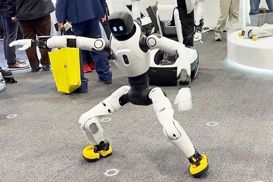 Cuộc so găng robot hình người tại CES 2026 giữa Mỹ và Trung Quốc
