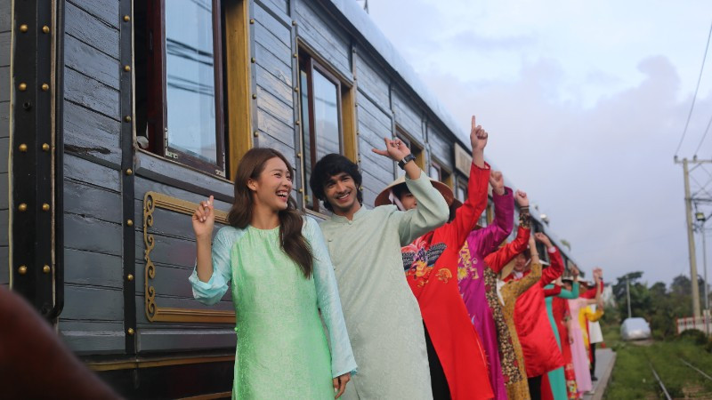 Vạn dặm yêu em: Đưa cảnh sắc Việt Nam vào nhịp kể Bollywood