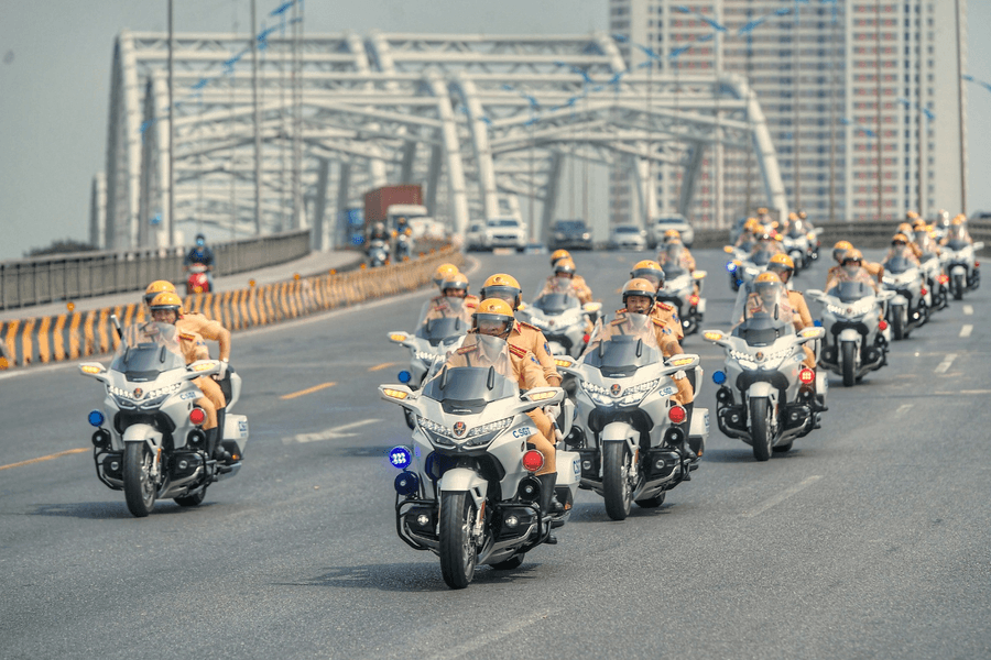 Hà Nội cấm toàn bộ phương tiện trên nhiều tuyến đường từ chiều tối 18.1