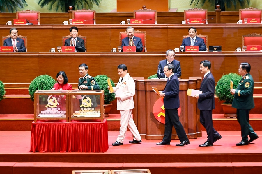 Danh sách Ban Chấp hành Trung ương Đảng khóa XIV