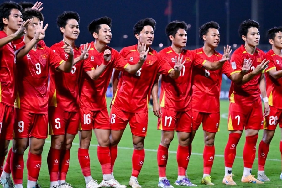 Thủ tướng trân trọng cảm ơn sự sát cánh của người hâm mộ với đội bóng đá U23