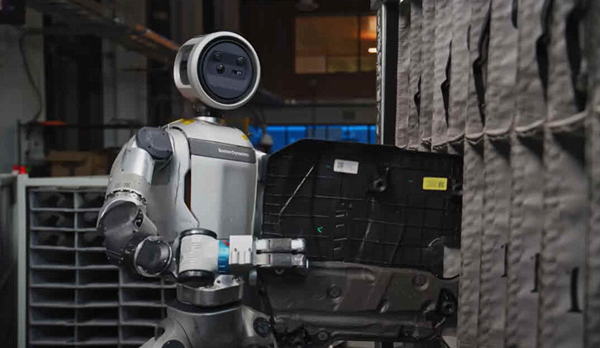 Công đoàn Hyundai Motors ‘tuyên chiến’ với robot hình người