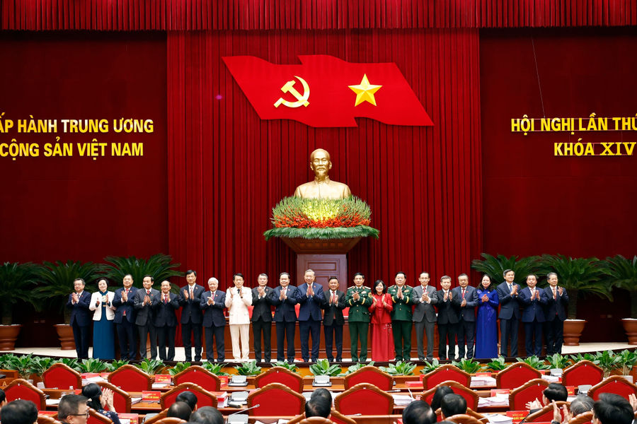 Bộ Chính trị phân công Ủy viên Bộ Chính trị khoá XIV tham gia Ban Bí thư