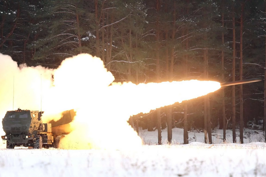 Tin vũ khí hôm nay 7.2: Mỹ khai hỏa HIMARS gần căn cứ quân sự Nga