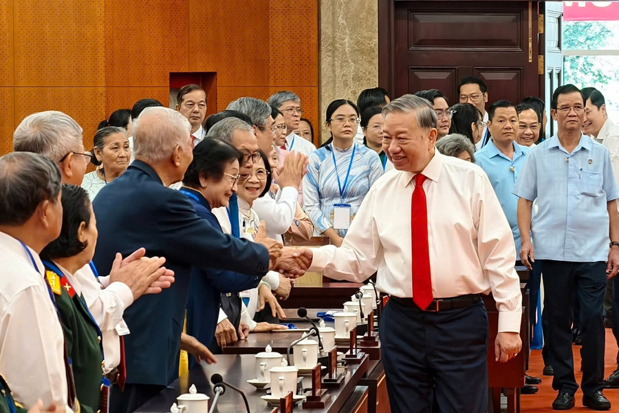 Tổng Bí thư Tô Lâm chúc tết Đảng bộ, chính quyền và nhân dân TP.HCM