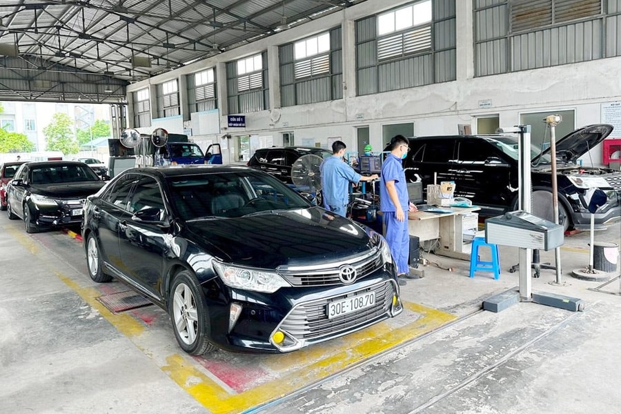 Sắp bỏ tem dán, cấp giấy chứng nhận kiểm định điện tử cho ô tô