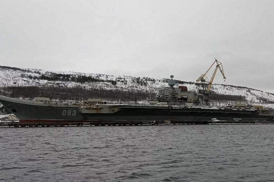 Tin vũ khí hôm nay 10.2: Nga tiếp tục chi tiền ‘cứu vãn’ tàu sân bay duy nhất Admiral Kuznetsov