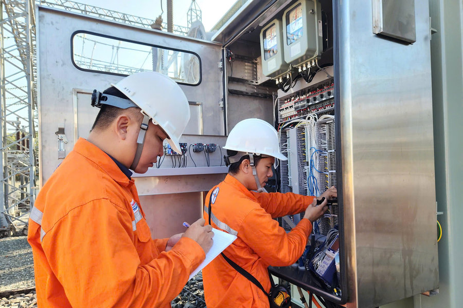 Bảo đảm cung cấp điện dịp Tết Bính ngọ 2026 cho 8 tỉnh thành phía Nam