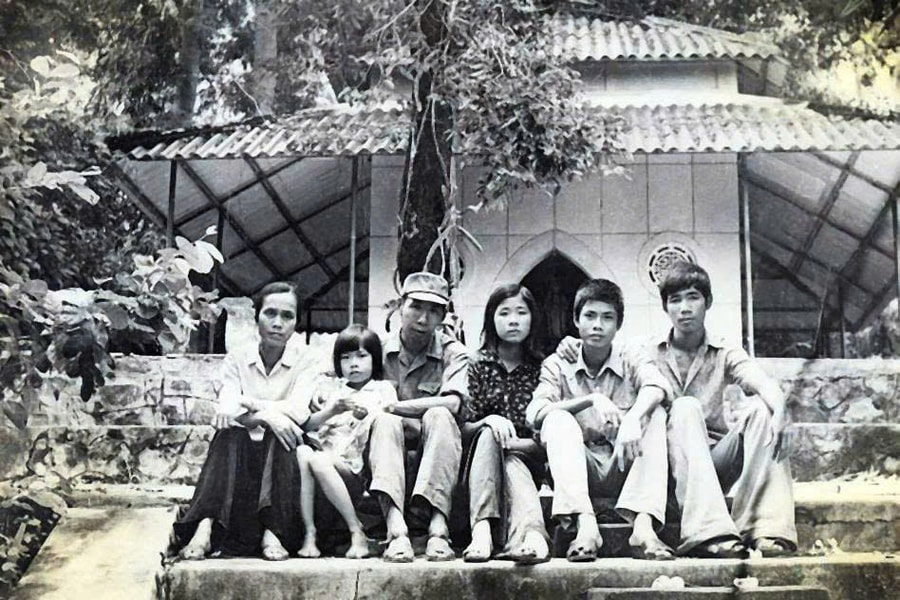 Nhà thơ, nhà báo Hữu Việt: 'Cha, người thầy suốt đời của tôi'