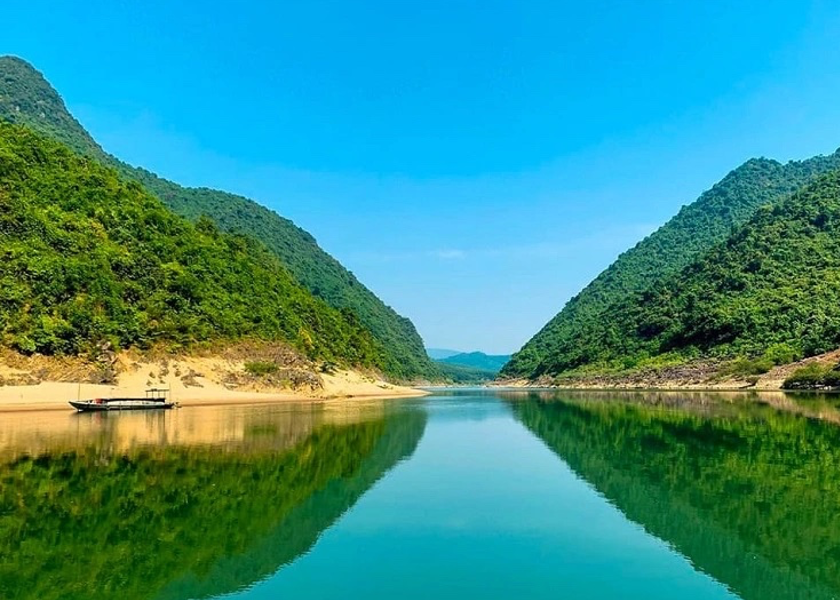 Ngày xuân đò dọc quê nhà