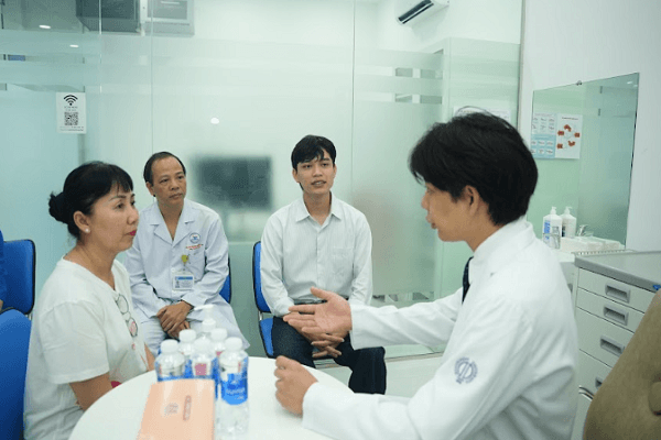 Đau khớp mạn tính: Y học tái tạo mở bước ngoặt điều trị