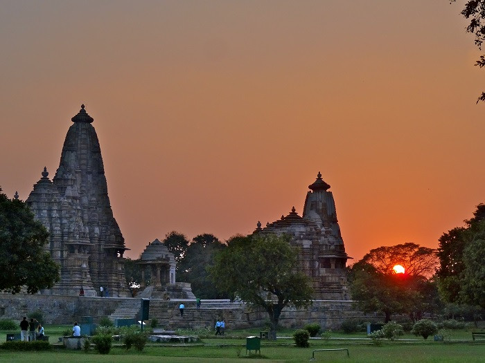 Đền Khajuraho: Di sản UNESCO và những bức phù điêu phồn thực gây tranh cãi