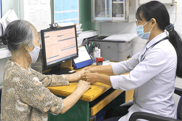 ‘Điểm chạm’ y tế thông minh: Cuộc cách mạng quản trị sức khỏe tại TP.HCM