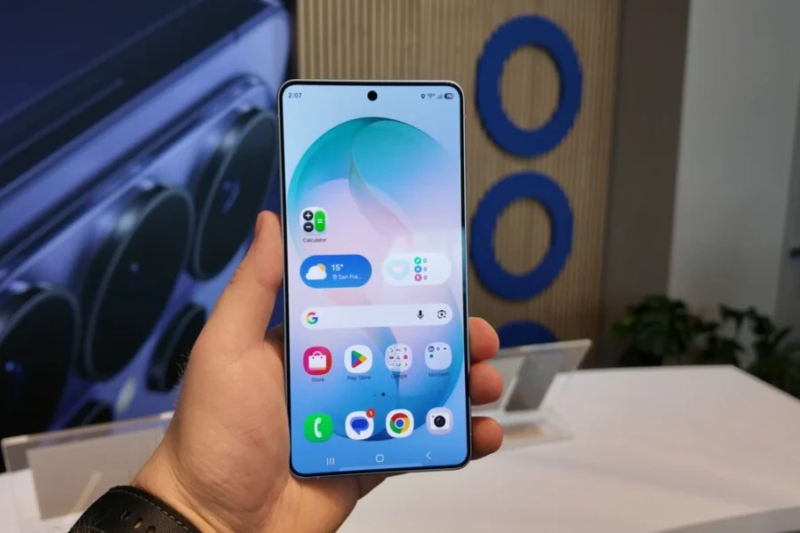 Dòng Galaxy S26 không có màn hình 10-bit như Samsung thông báo?