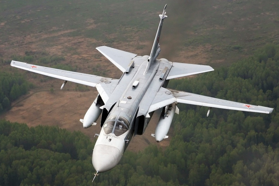 Máy bay ném bom Su-24 của Iran đã tiến sát căn cứ Mỹ thế nào?