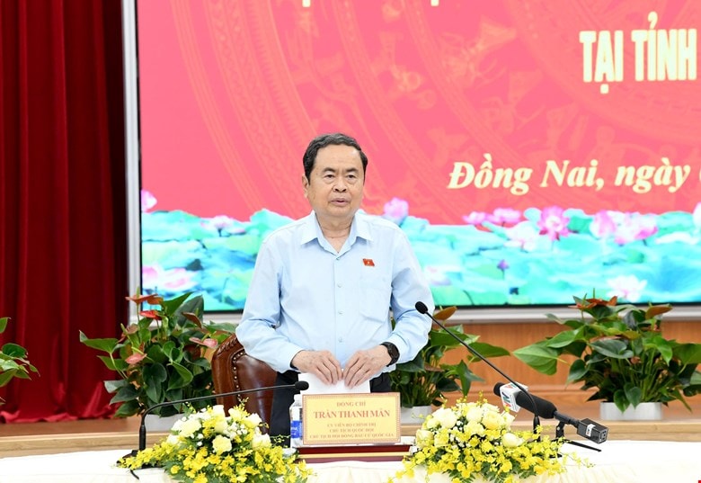 Chủ tịch Quốc hội Trần Thanh Mẫn kiểm tra công tác bầu cử ở Đồng Nai