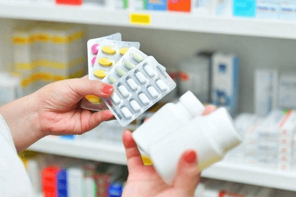 Thị trường thuốc TP.HCM dậy sóng ngầm: Nguy cơ sốt giá, ai đứng sau?