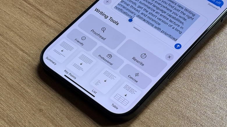 Bất ngờ công dụng của thanh 'kỳ lạ' dưới màn hình iPhone