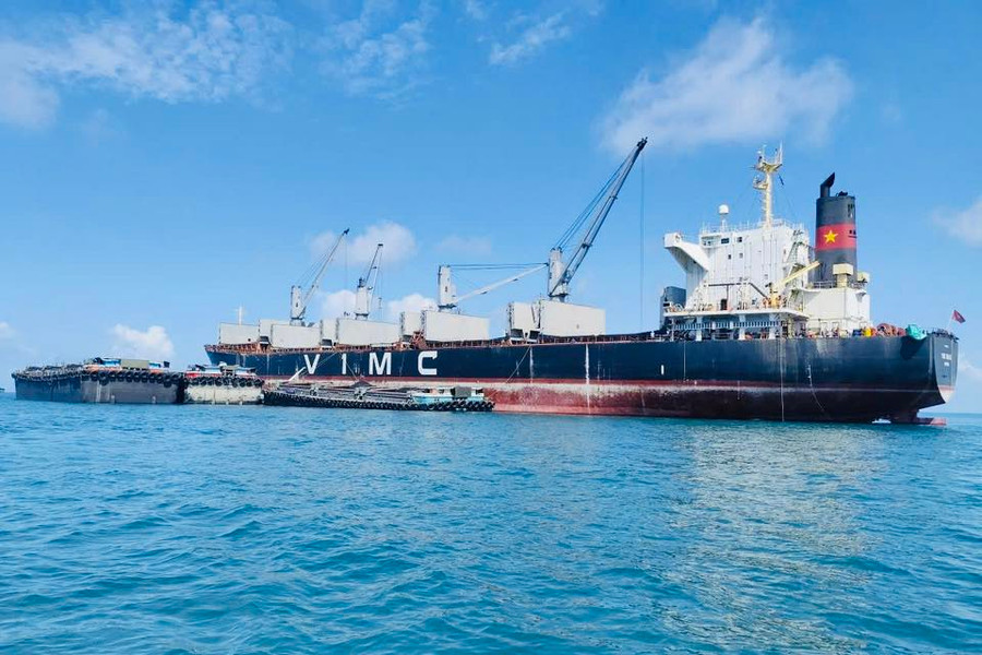 Tổng Công ty Hàng hải Việt Nam bất ngờ báo lãi 2025 giảm mạnh 50%