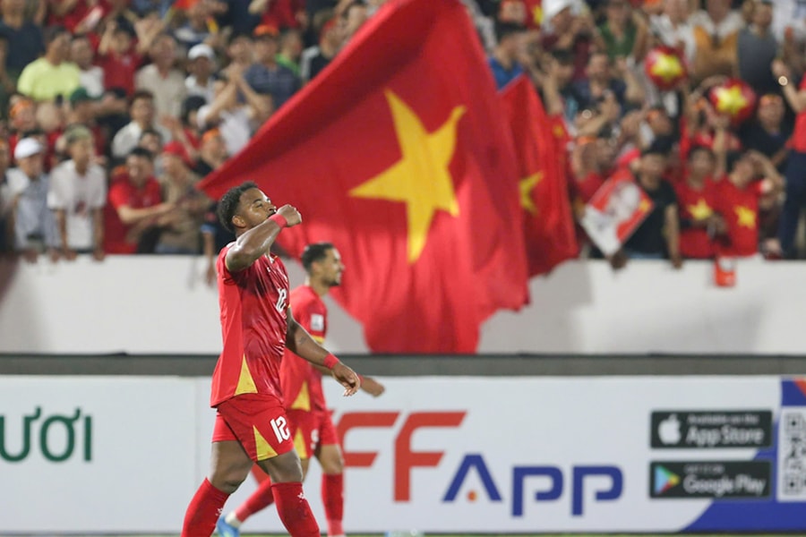 Thắng Malaysia 3-1: Việt Nam trở lại Top 100 FIFA