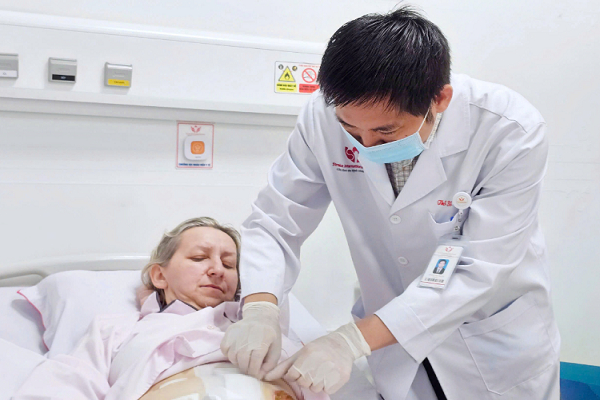 5 giờ ‘thập tử nhất sinh’: Nữ du khách Latvia được bác sĩ Việt cứu sống kỳ diệu