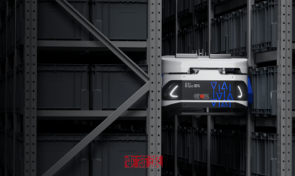 Robot leo kệ 5 tầng chỉ mất 10 giây