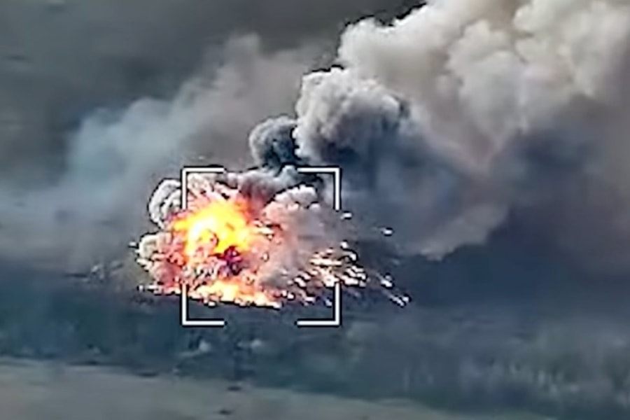 Tin vũ khí hôm nay 20/4: Ukraine tung video UAV phá hủy pháo nhiệt áp TOS-1A của Nga